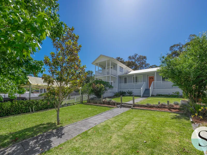 Picturesque Lakeside Retreat That Has It All! Big 1,700m² Block, Big Water Views, Private Bush Backdrop, Acreage Feeling But Without The Price Tag!