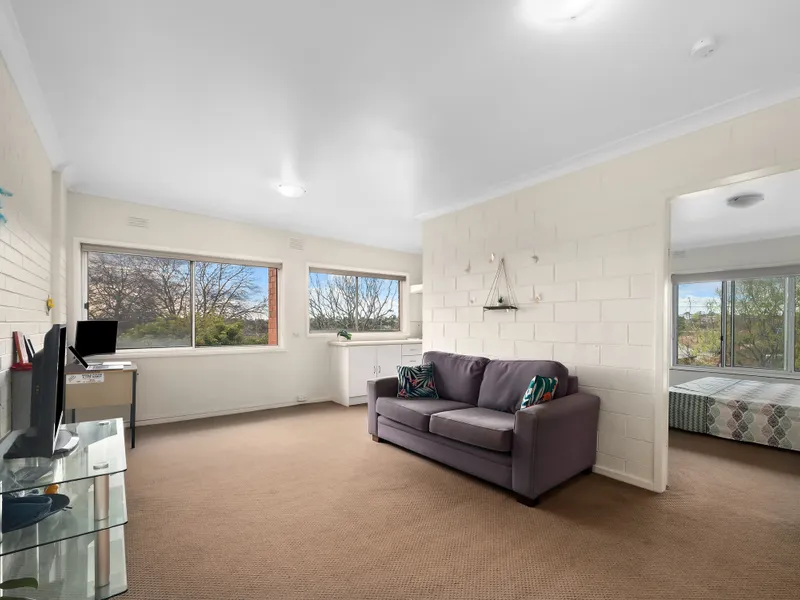 Comfort Living In Prime Locale