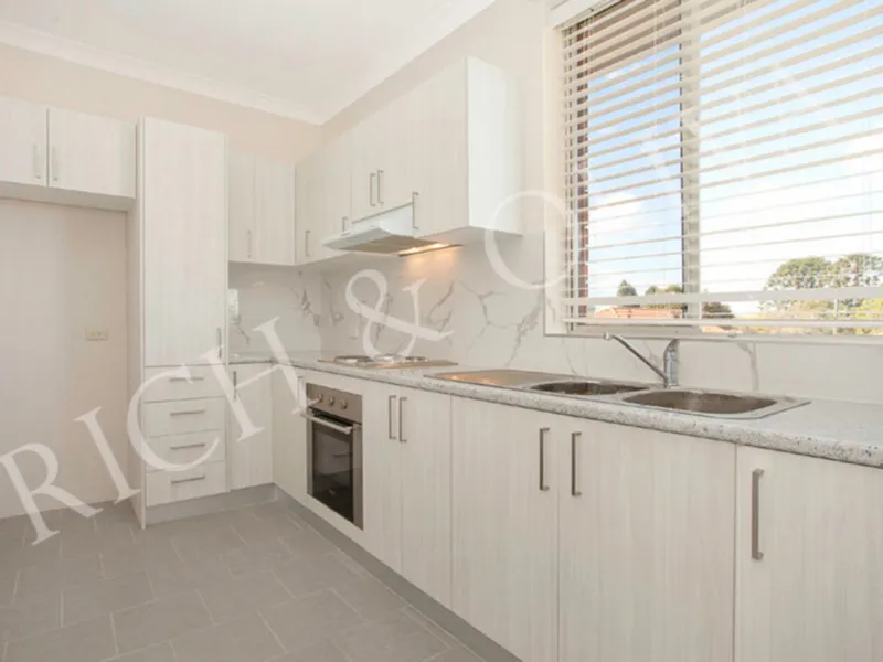 Renovated 2 Bedroom Unit - REGISTER TO INSPECT TUESDAY NIGHT 13/04 OR CONTACT AGENT
