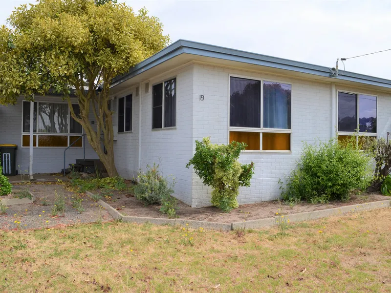 LARGE FAMILY HOME