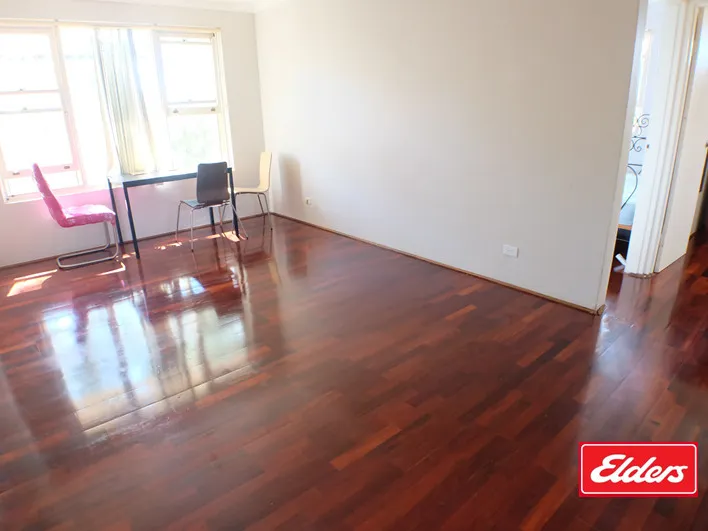 Hurstville Two Good Size Bedroom For Lease