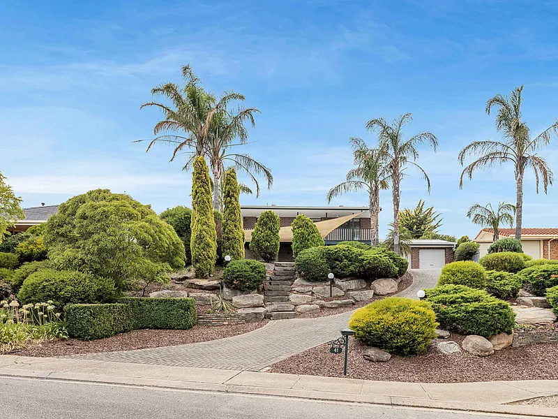ARE YOU ARE LOOKING FOR THE WOW FACTOR - WELL HERE IT IS!