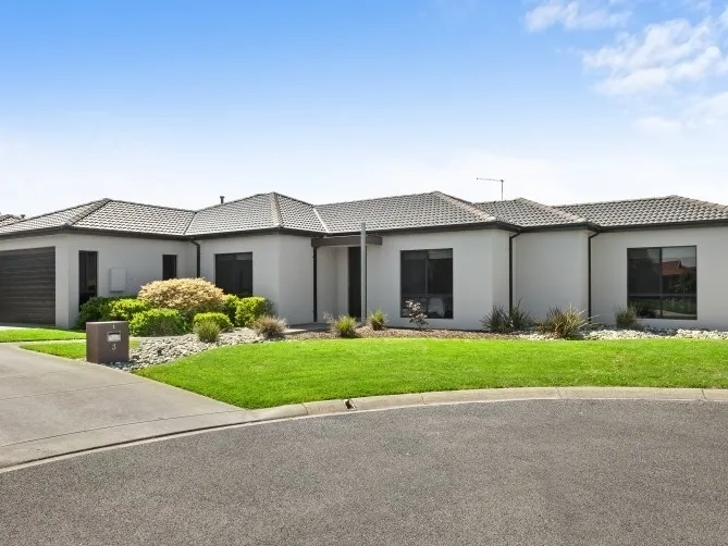 Very neat Alfredton townhouse