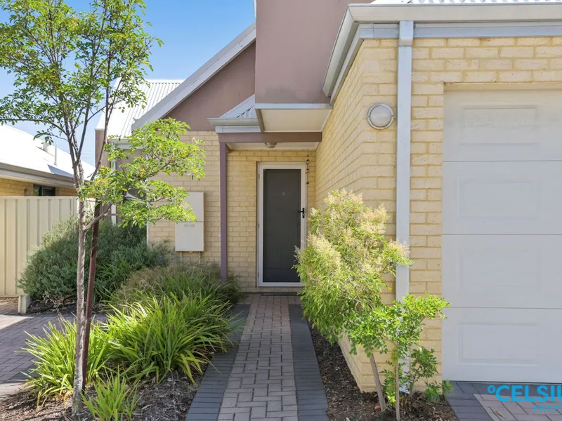 Large Townhouse, ready to move in now!