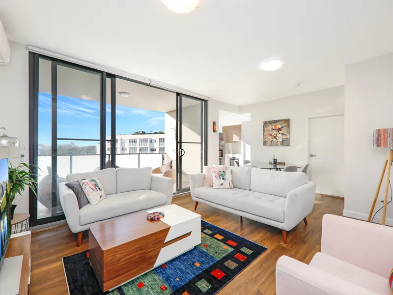 Well maintained spacious apartment