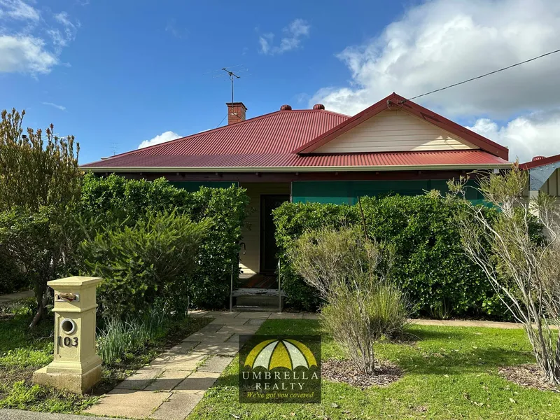 3 Bedroom, 1 Bathroom in East Bunbury.