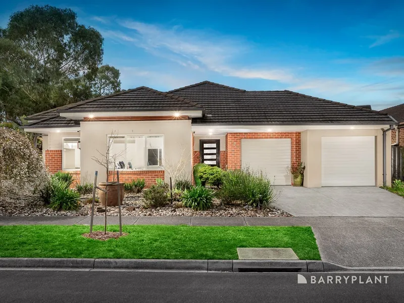 Magnificent Home, Marvellous Location!