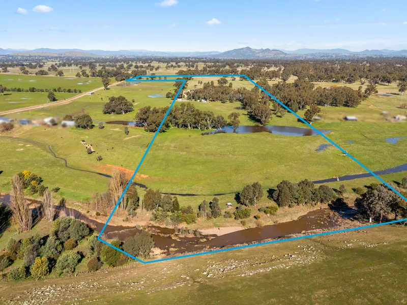 PRIME RIVERFRONT PROPERTY WITH AMAZING BULLER VIEWS