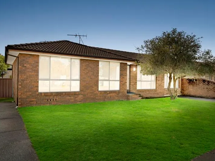 SIMPLY STUNNING BEACHSIDE SUBURB LIVING