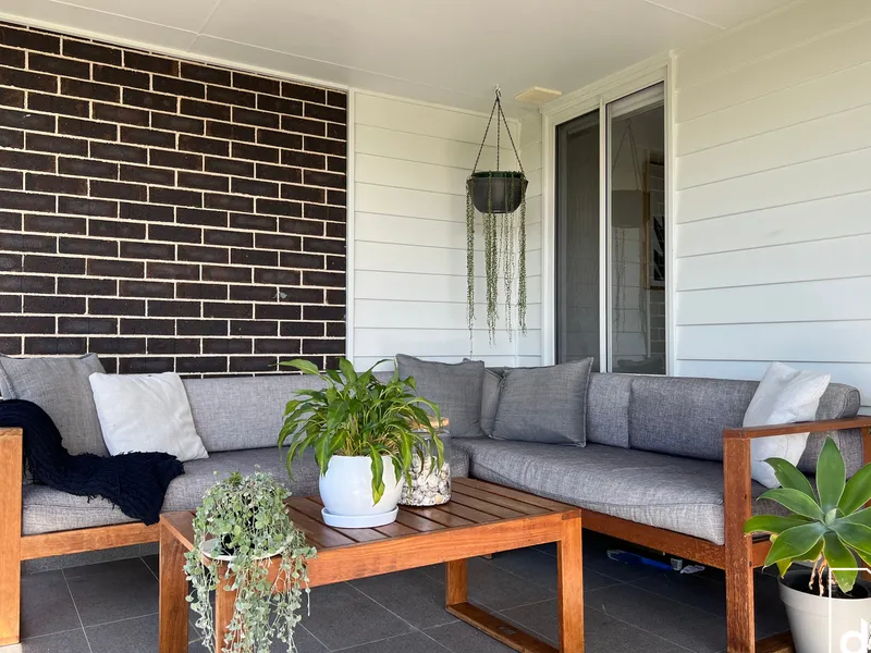 STUNNING & SPACIOUS TERRACE HOUSE