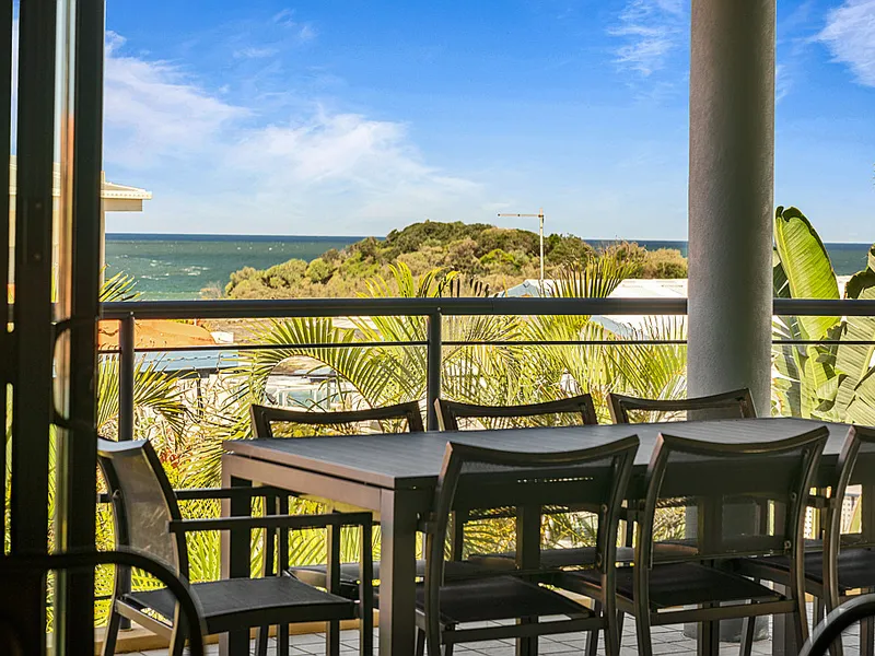 Dual Key & Dual Income on Yamba Hill!