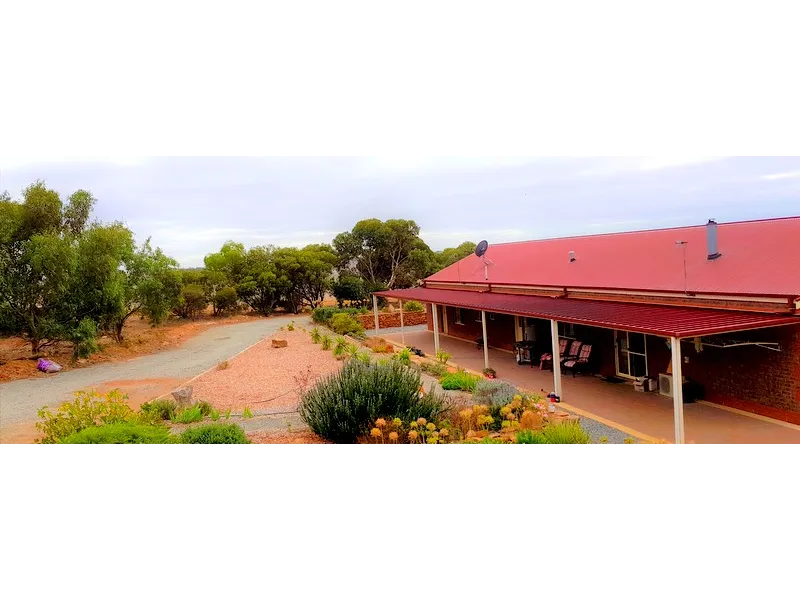 WOW - MILLION DOLLAR VIEWS WITH A PERFECT RURAL LIFESTYLE
