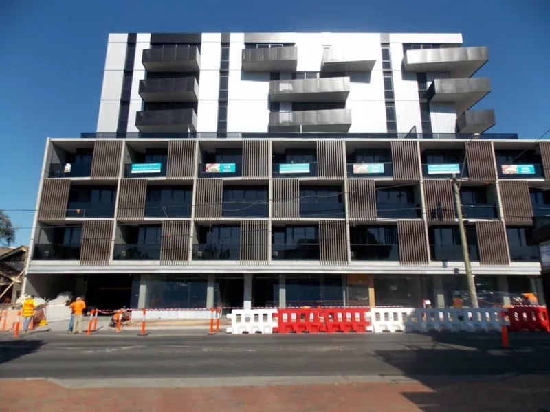 CENTRALLY LOCATED AND CLOSE TO ALL AMENITIES