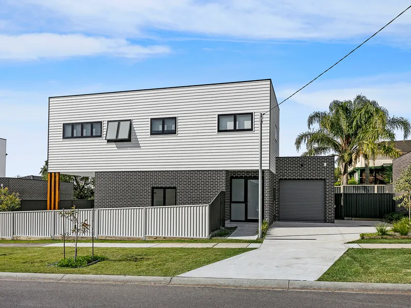 Brand New Luxury Residence