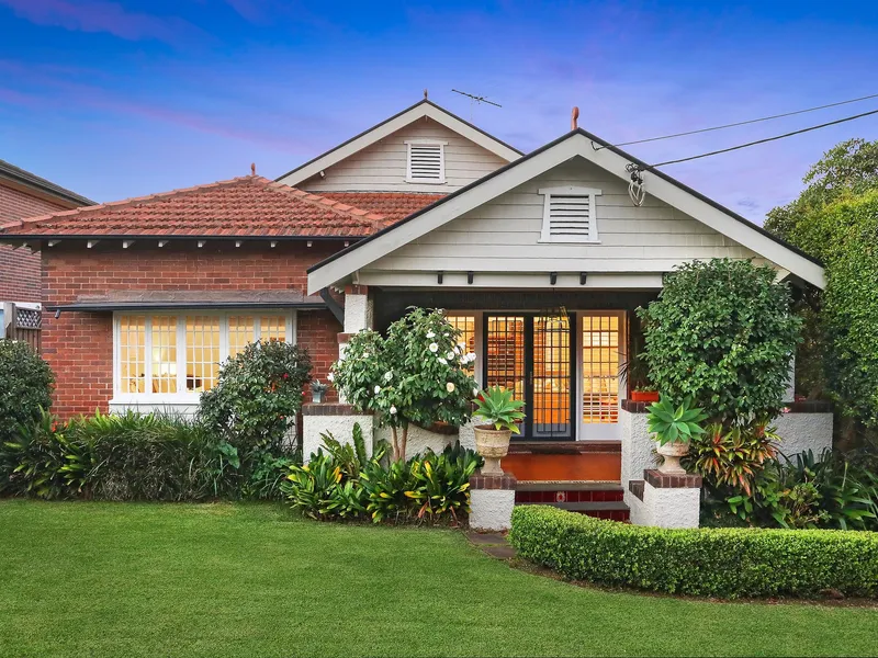 SUNDRENCHED, SERENE & SOPHISTICATED. IMPECCABLE NORTH TO REAR HOME EXEMPLIFIES FAMILY LIVING AT ITS BEST