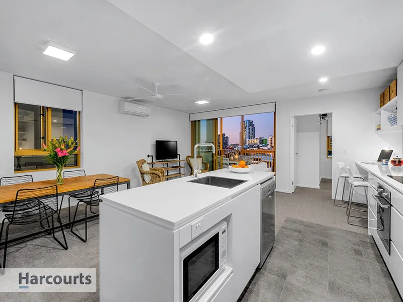 Arcadia's Pinnacle Apartment