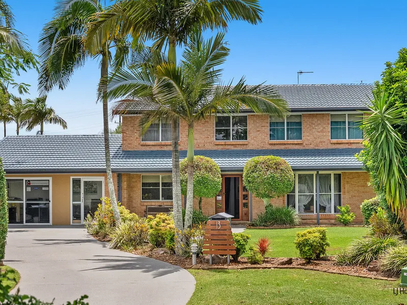 VERY SPACIOUS FOUR BEDROOM HOME IN GREAT CUL-DE-SAC POSITION