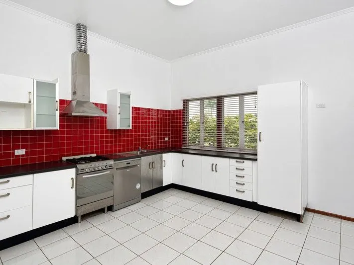 Charming Character Queensland in the Heart of Ascot - Pets on Application