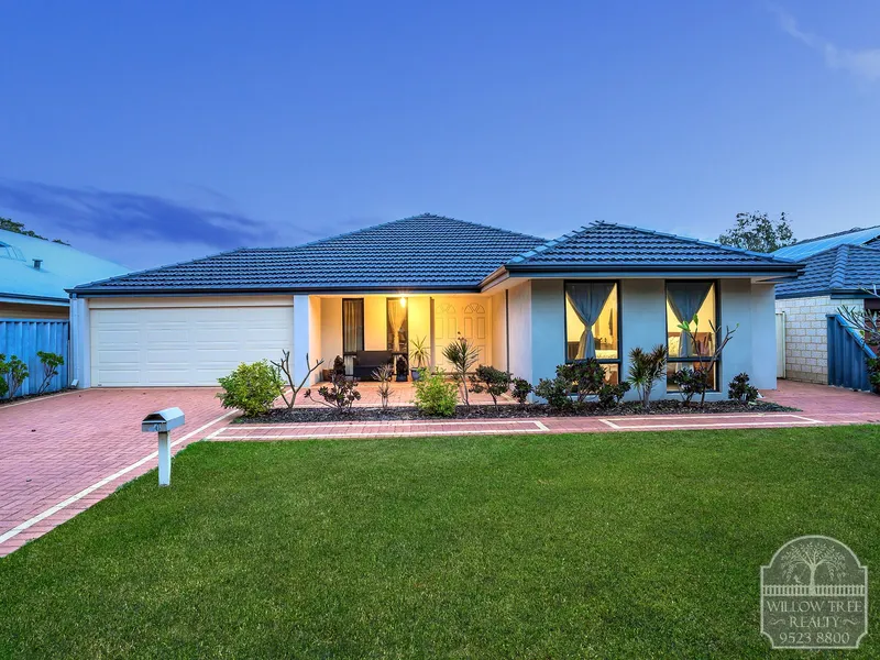 FIRST HOME BUYER BEAUTY OPPOSITE PARK