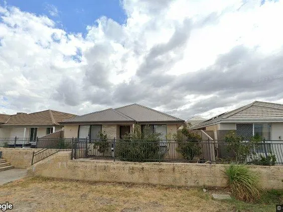 UNFURNISHED LOW-MAINTENANCE COTTAGE BLOCK HOME