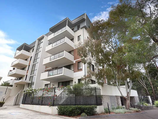 Modern & Stylish Two Bedroom Apartment