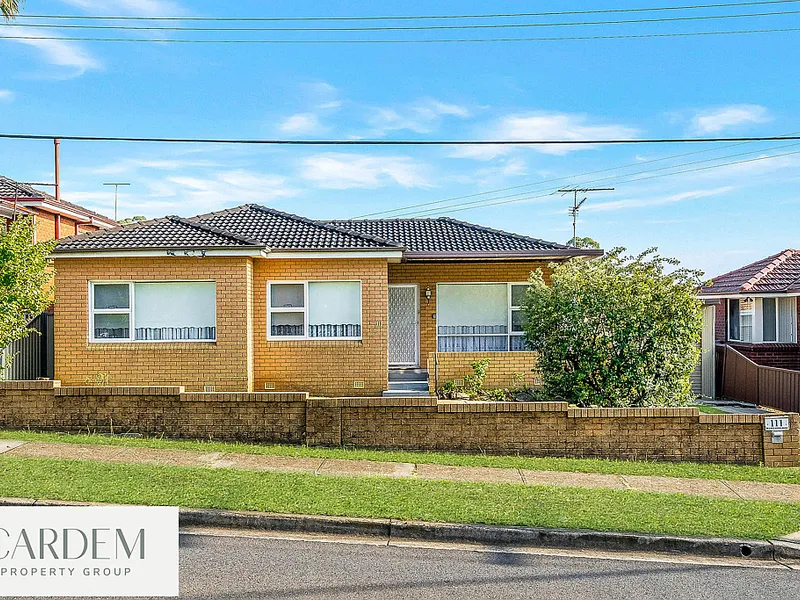 Charming Residence New To The Rental Market !!