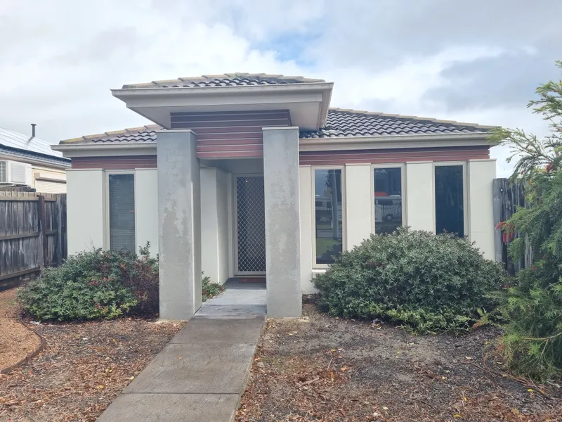 Beautiful Family Home Ready To Move In