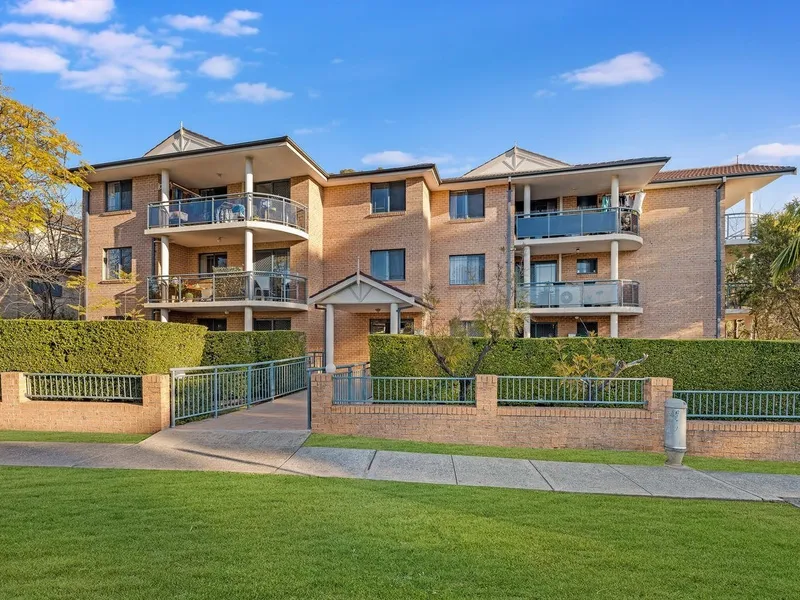 NEWLY RENOVATED TWO BEDROOM APARTMENT