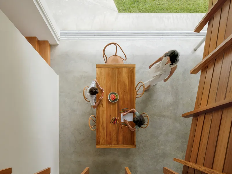 824 M2 PRIME LAND IN DRESS CIRCLE