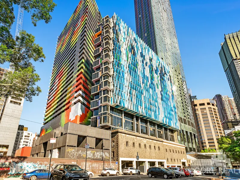 Vibrant University Location