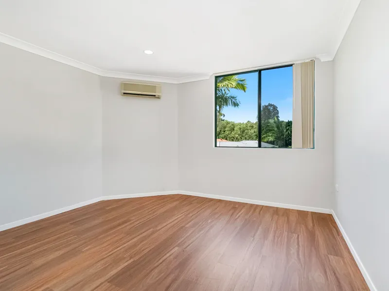Modern Four Bedroom Apartment!
