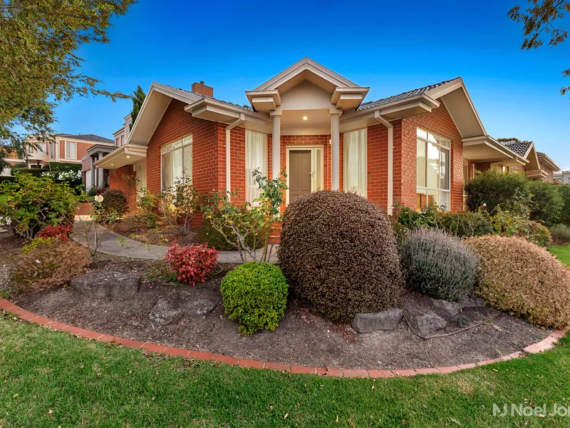 Carefree Spaces For Easy Family Living