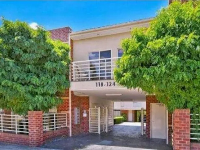 Fully Furnished Urban Living Apartment in Brunswick West