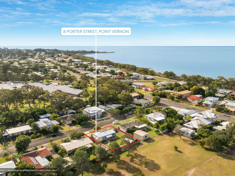 PRETTY AS A PICTURE AND FOOTSTEPS TO THE BEACH !