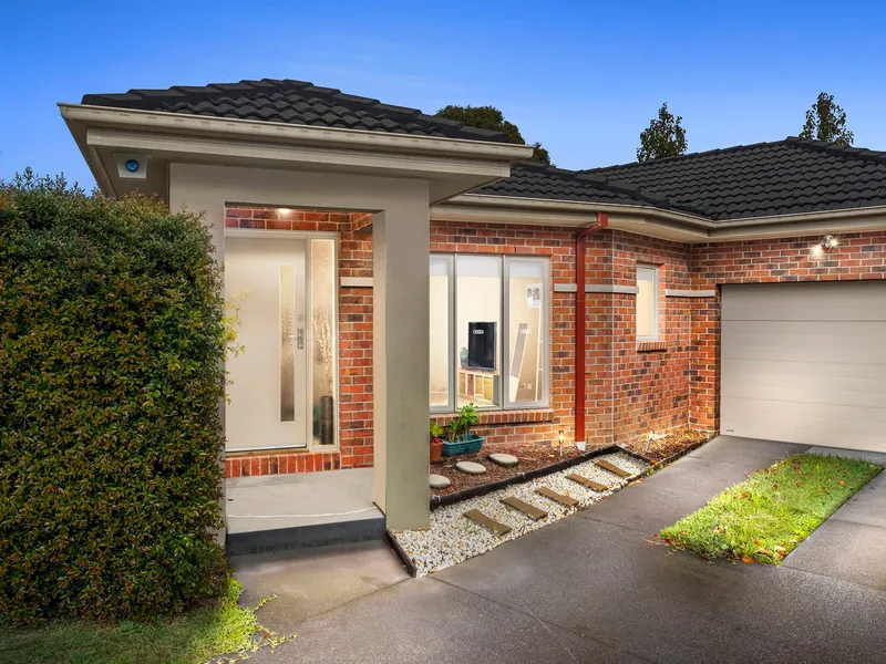 Versatile family home in leafy central location.