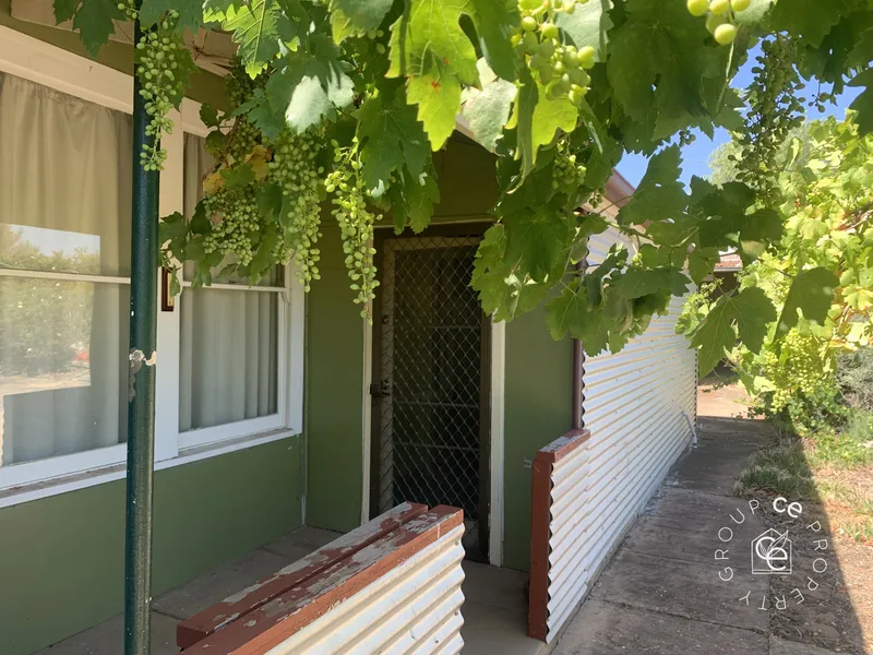Affordable Acre Plus Bungalow at Swan Reach