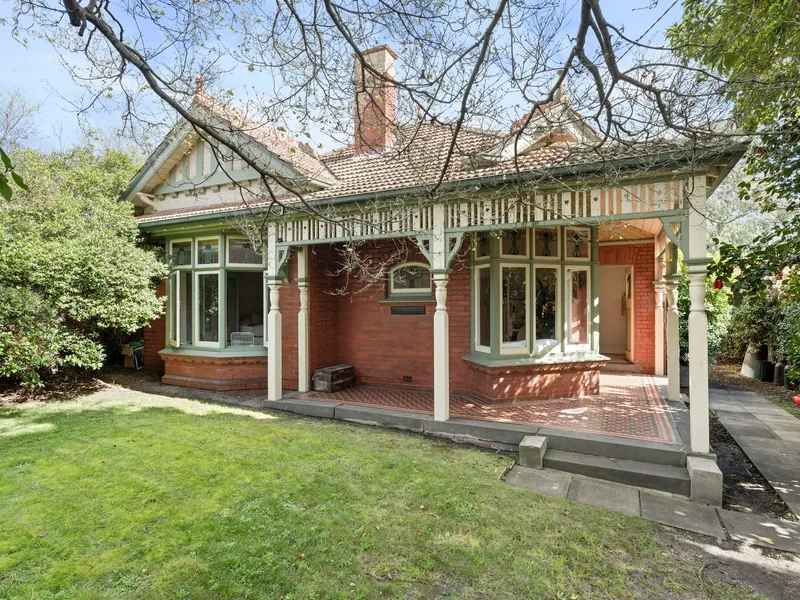 Beautiful, classic Prahran house