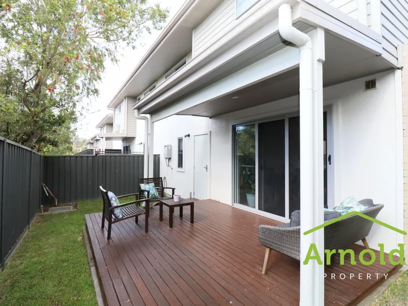 2 BEDROOM TOWN HOUSE