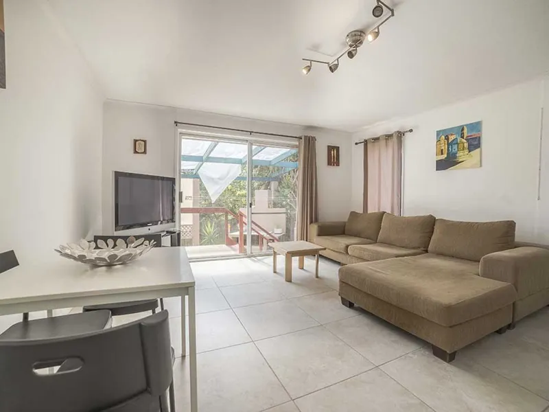 Quiet apartment with just minutes to the beach