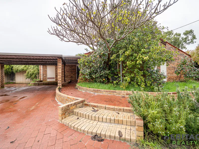 Spacious Family Home for Rent: 4 Bed, 2 Bath, Double Car Space