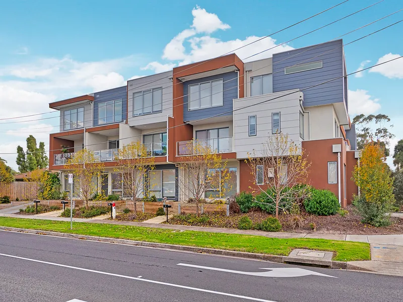 Modem Convenient and low-maintenance living!