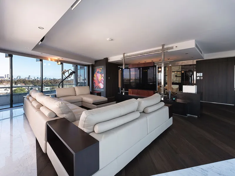 World Class Penthouse with Spectacular Views