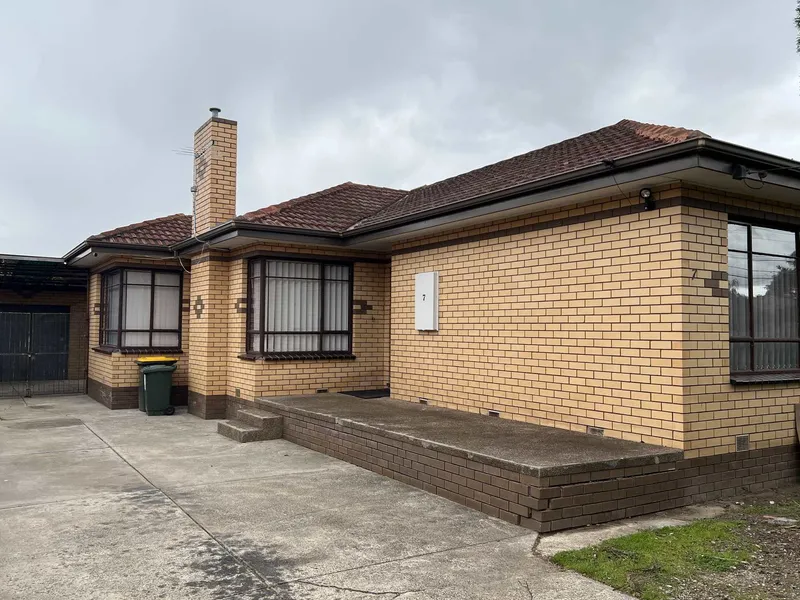 Affordable 4 Bedroom Home!