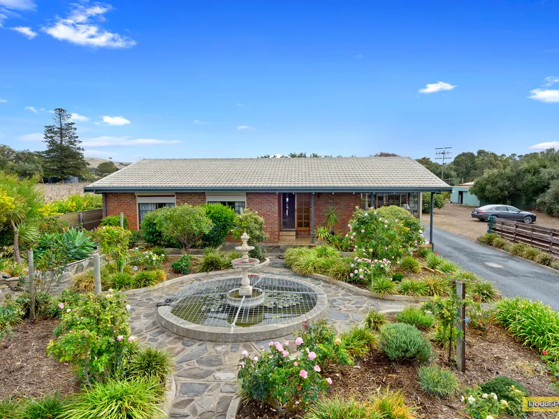 Rural living with coastal views to Basham's Beach
