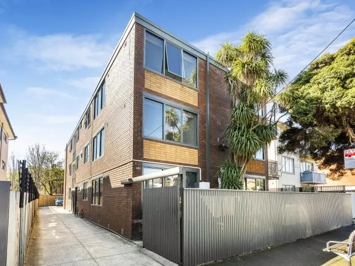 Modern and Spacious in the Heart of Elwood