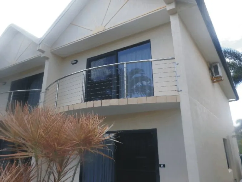 UNIT LOCATED CLOSE TO BOAT RAMP !