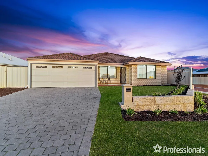 QUALITY HOME IN PERFECT LOCATION - MUST BE SEEN