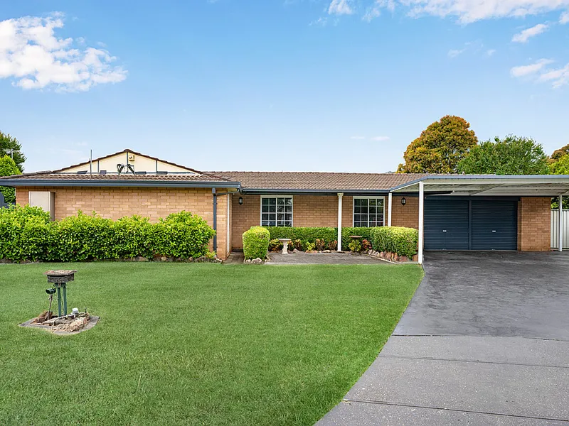 Move In And Enjoy The Lifestyle!