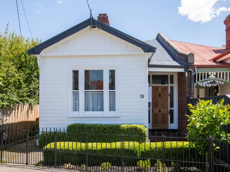 It's easy, living here