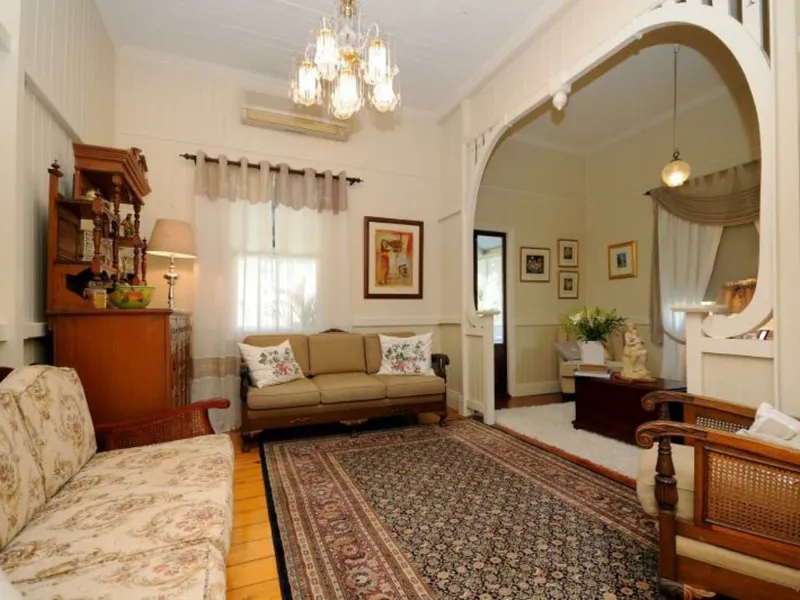 4 Bedroom Home on over 1 Acre for Rent